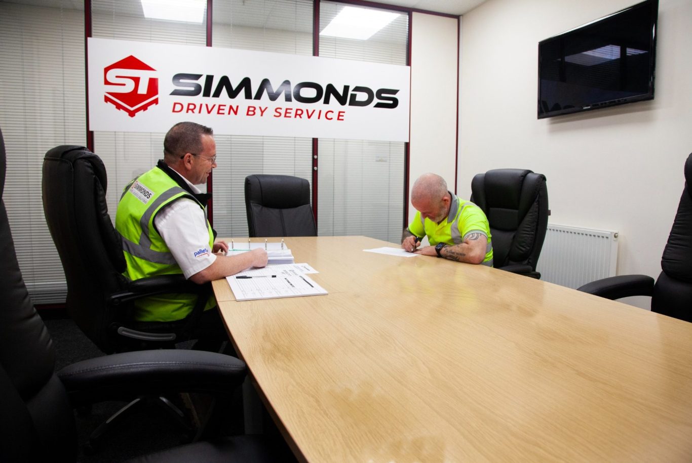 Simmonds transport Ltd, Driven by service.